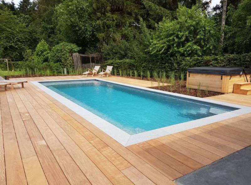 Piscine de 10 m installée à Sainte Maxime dans le Var