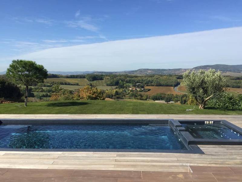 Spa à débordement à Draguignan dans le Var