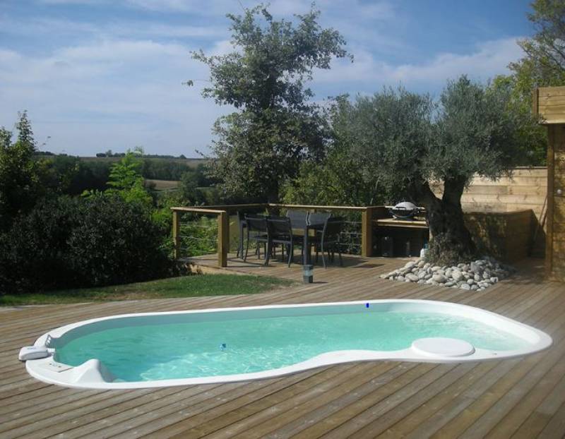 Mini piscine installée dans le Var