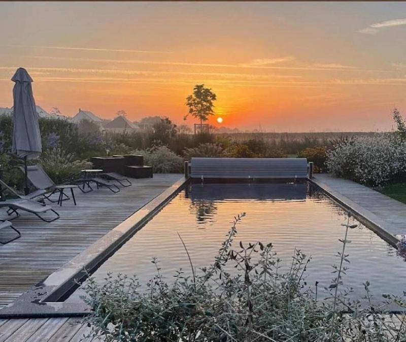 PIscine noire haut de gamme Nord