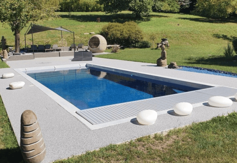 Gamme avec escalier sur la largeur à coté de Brignoles