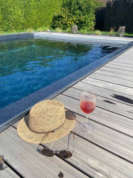Piscine et terrace à colté de Lille