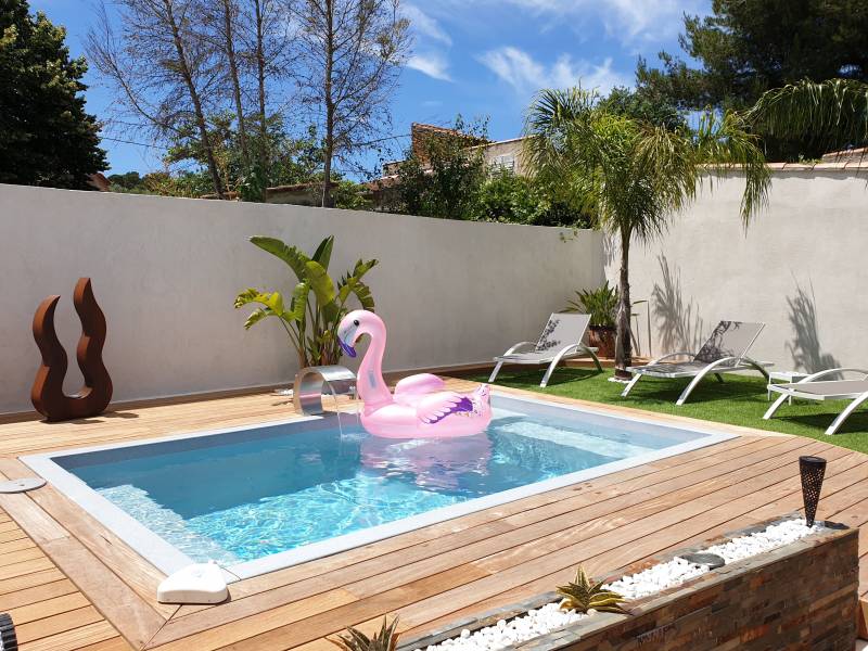 Mini piscine haut de gamme installée à La seyne sur Mer à coté de Toulon dans le Var