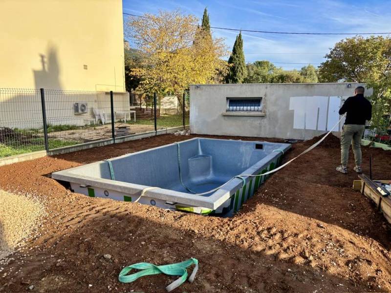 Calage piscine dans le Var