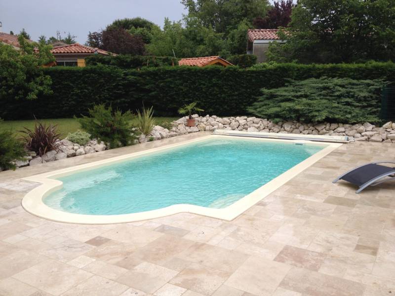 piscine couleur sable à Draguignan