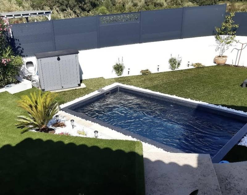 Piscine esprit bain balinais roquebrune sur Argens