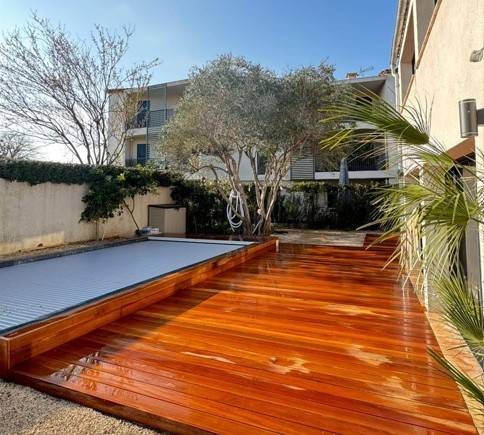 piscine avec volet immergé Var